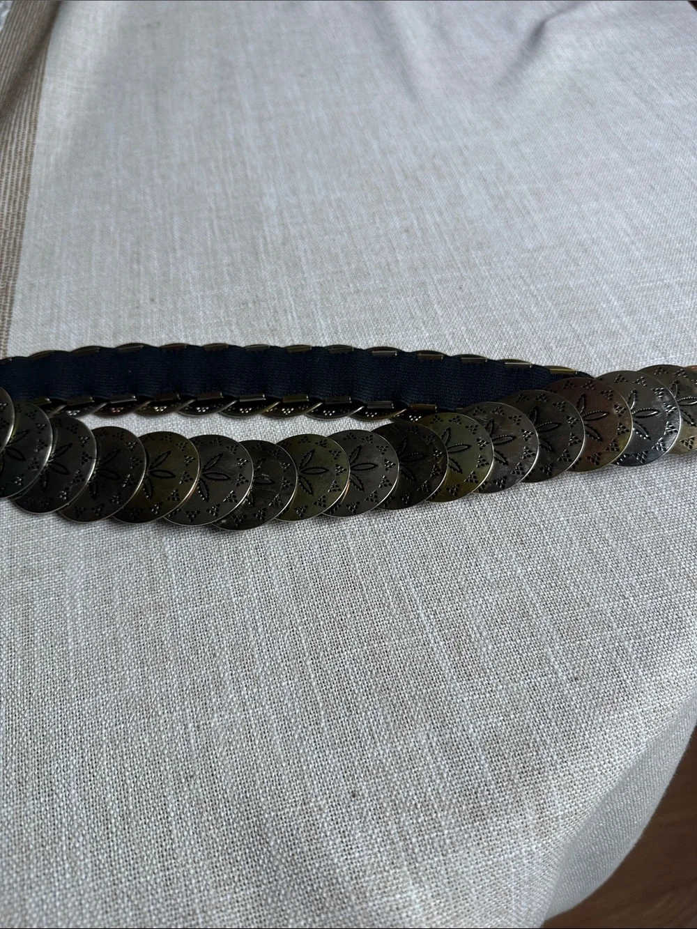 Brass-Toned Floral Coin Link Belt black elastic stretch